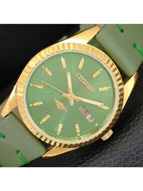 Vintage 1988 Citizen Automatic Mens Gold Watch W/daydate & Green accents